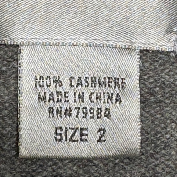 Chicos Cashmere Knit Pullover *Flaws - Picture 9 of 10